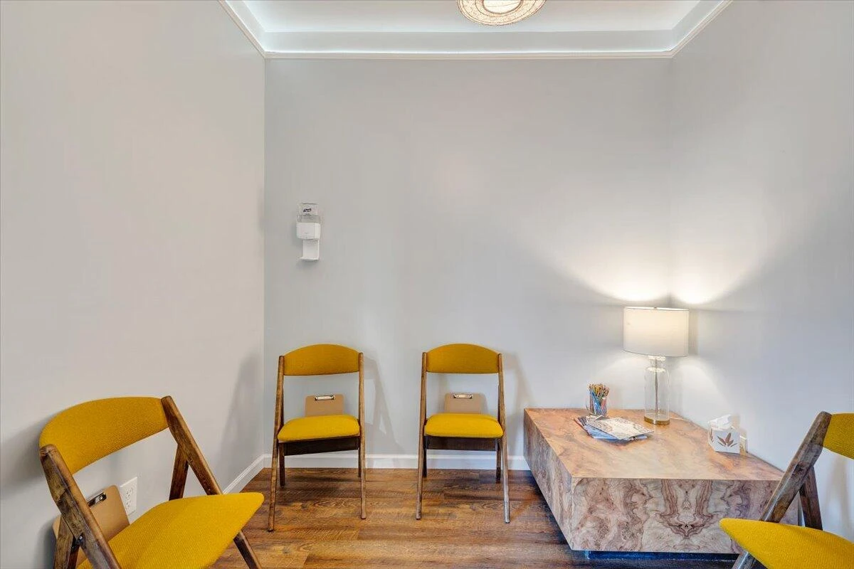 708 5Th ST - Photo 37