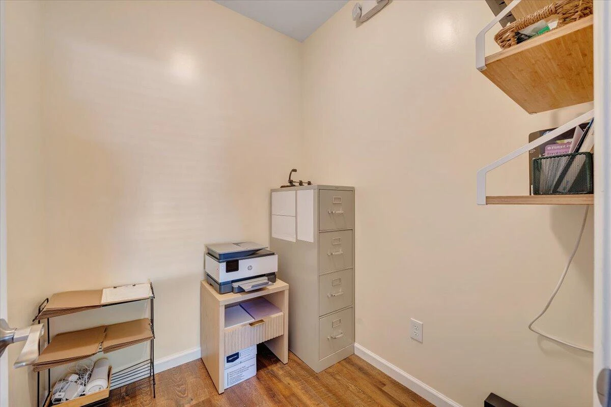 708 5Th ST - Photo 38