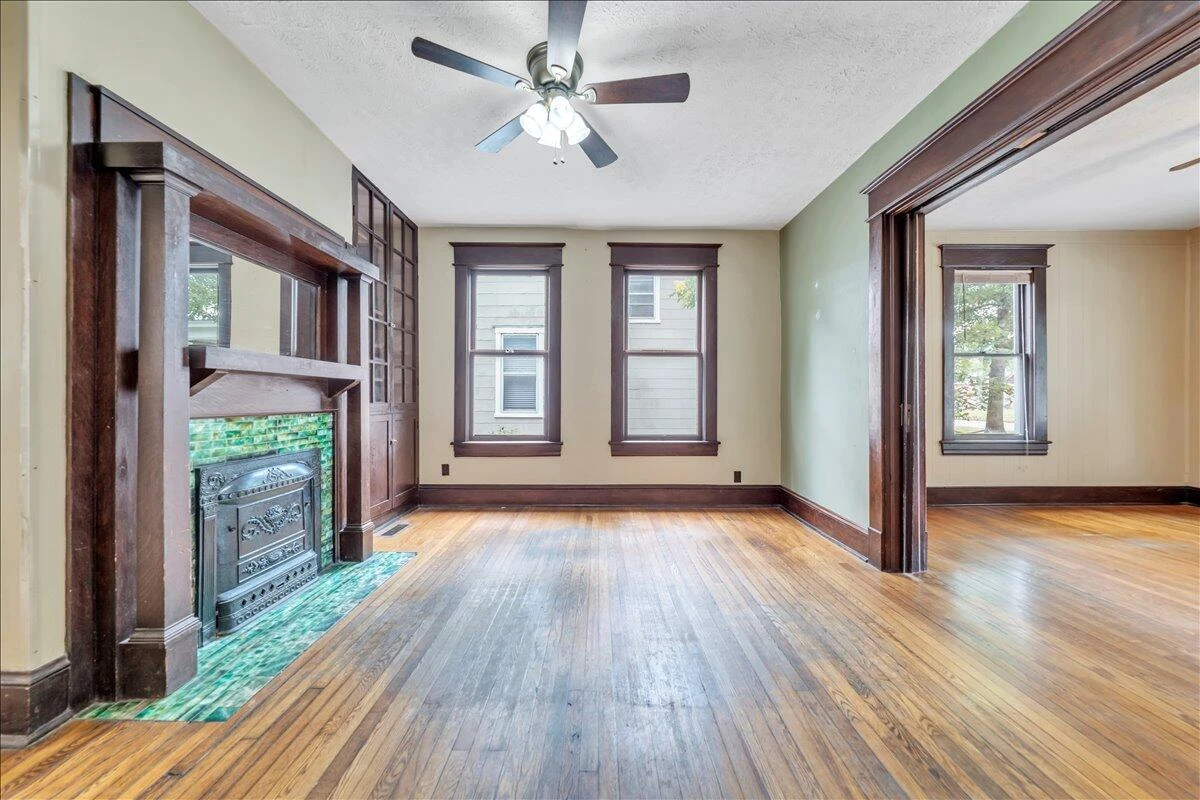 429 Elm AVE - Photo 15