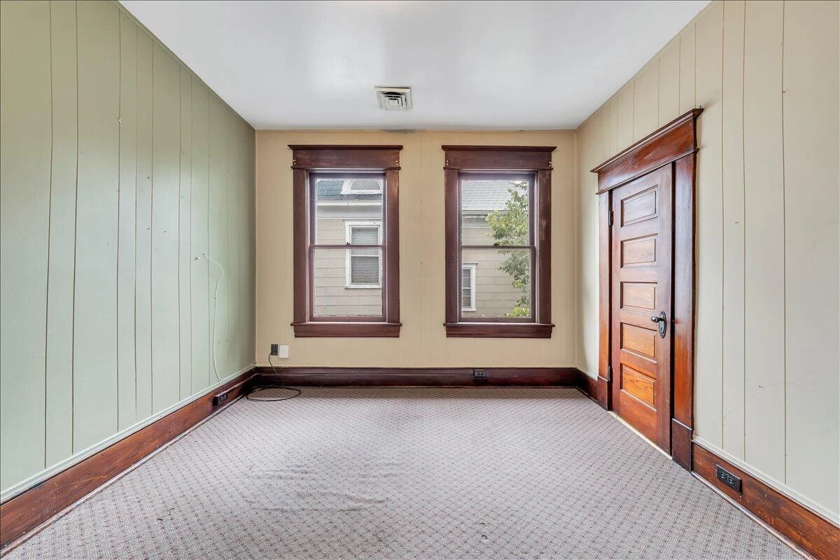429 Elm AVE - Photo 27