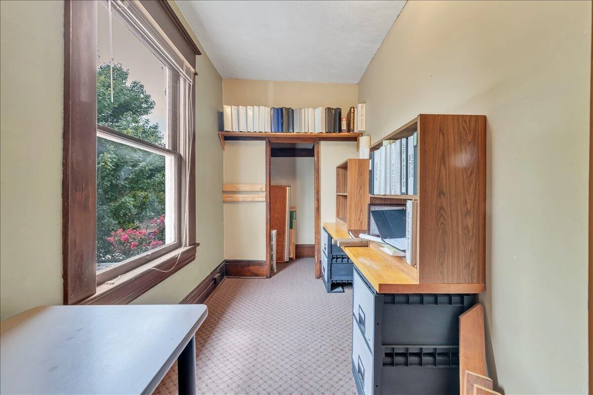 429 Elm AVE - Photo 31