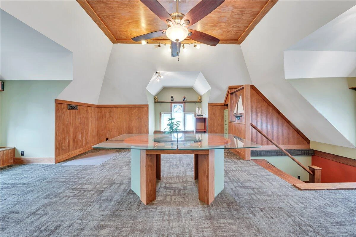 429 Elm AVE - Photo 34