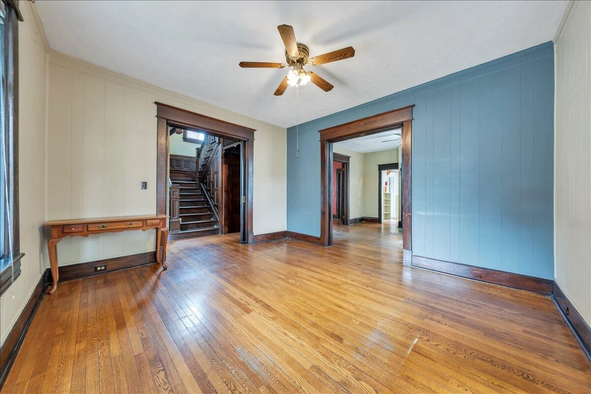 429 Elm AVE - Photo 13