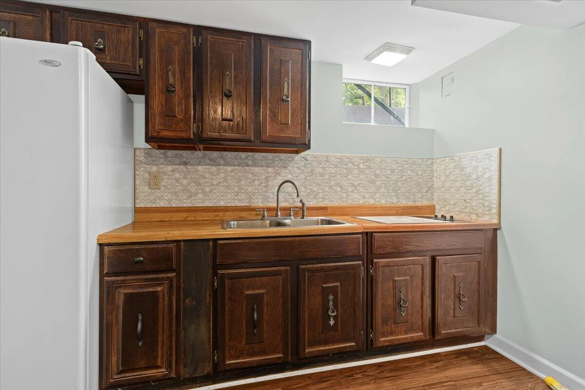 1019 Silverwood RD - Photo 22