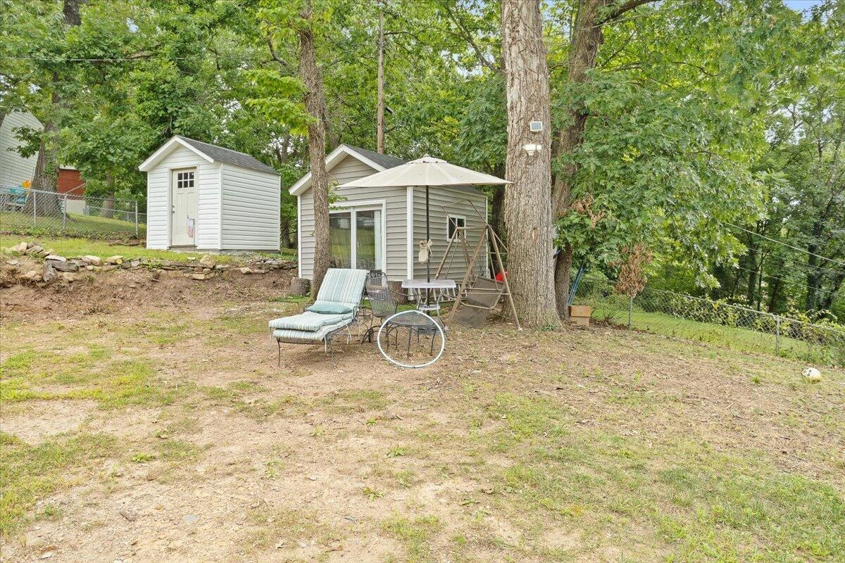 1019 Silverwood RD - Photo 31