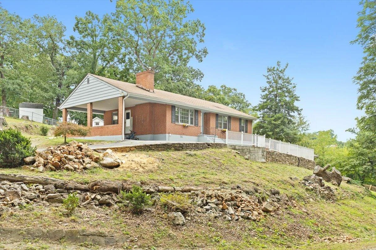 1019 Silverwood RD - Photo 33