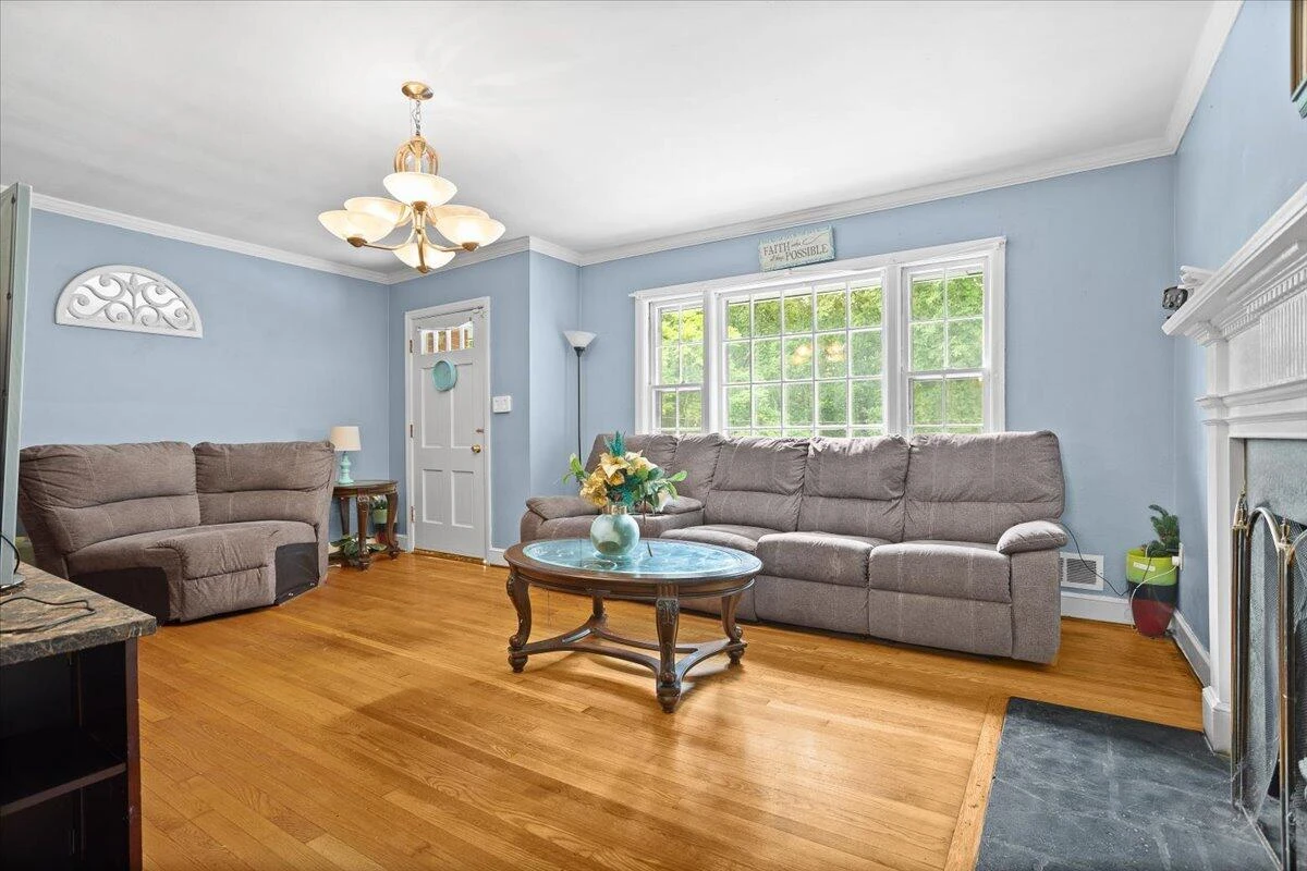 1019 Silverwood RD - Photo 7