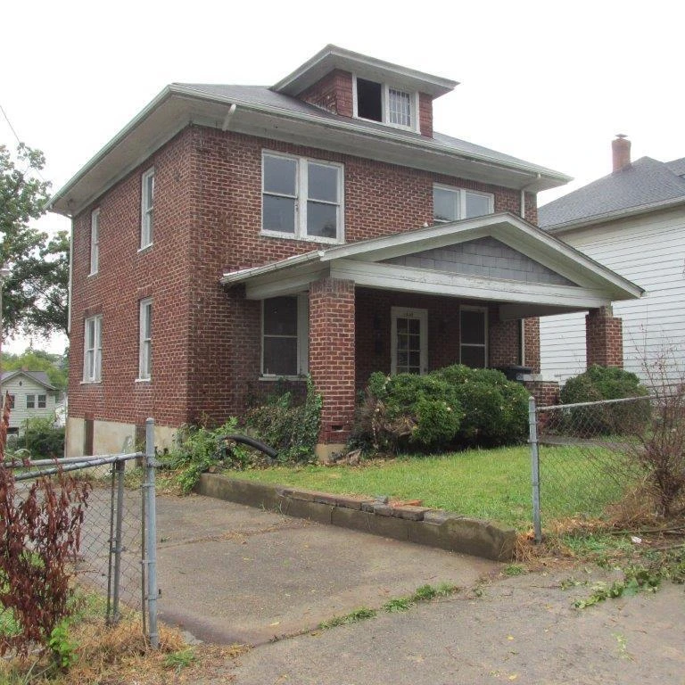 1302 Hanover AVE