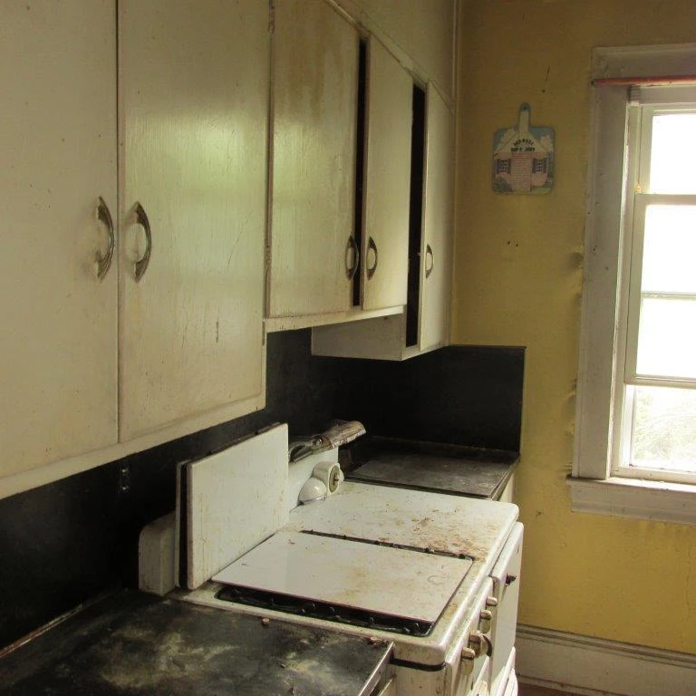 1302 Hanover AVE - Photo 12