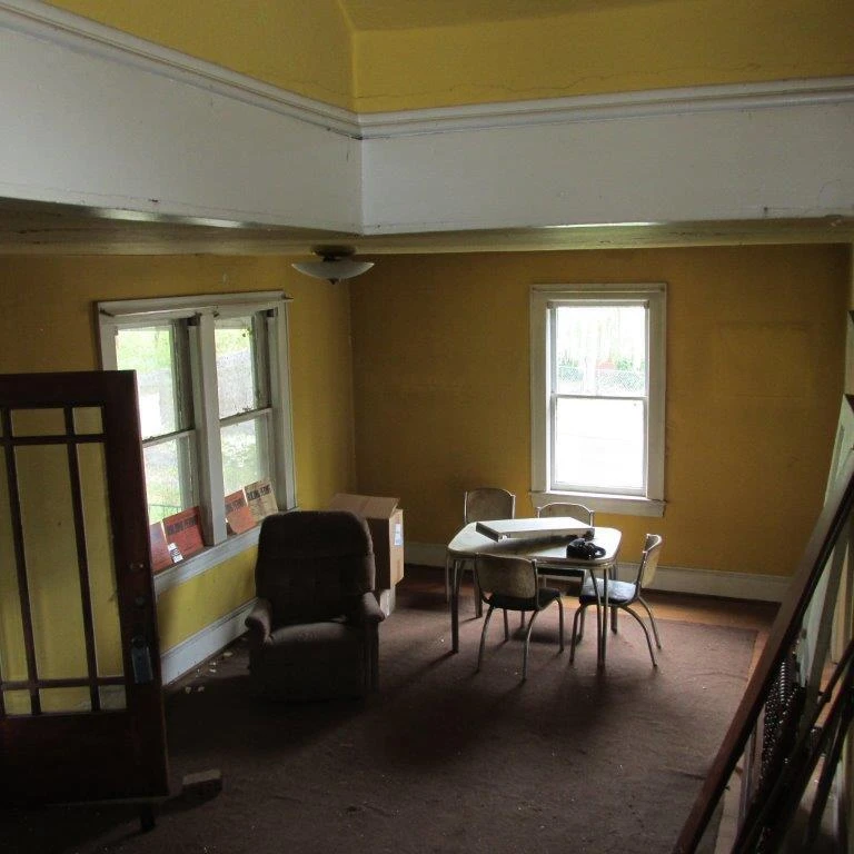 1302 Hanover AVE - Photo 5