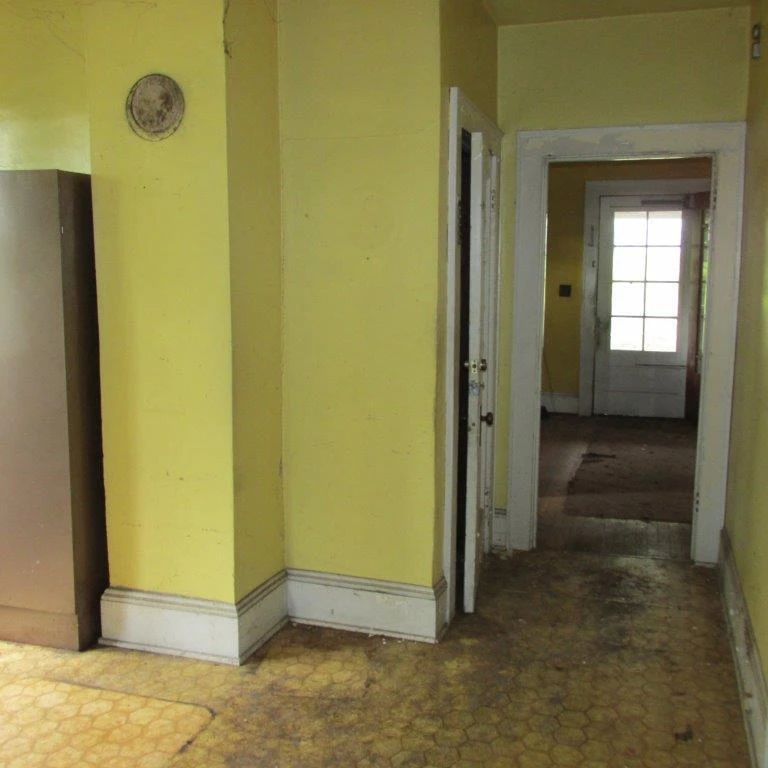 1302 Hanover AVE - Photo 9
