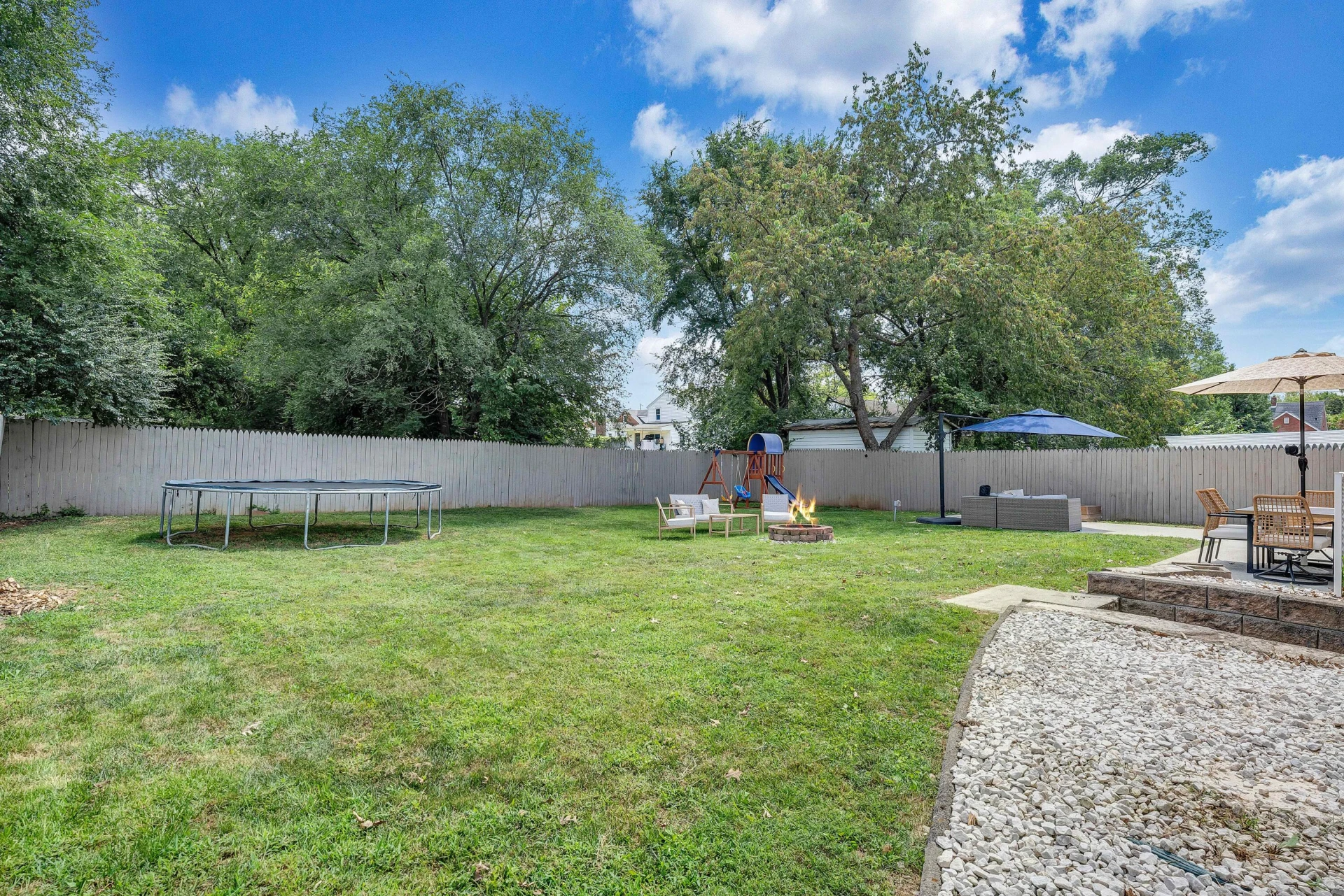 2817 Bradley ST - Photo 24