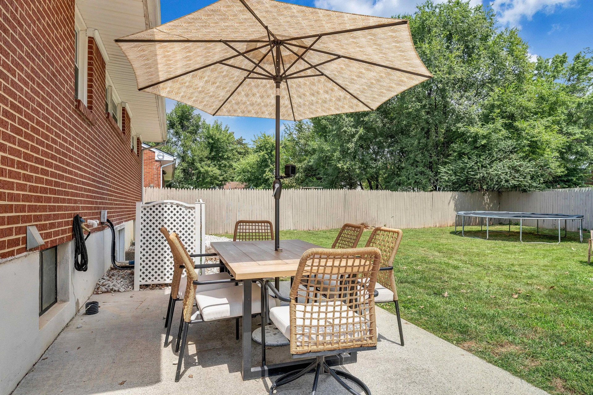 2817 Bradley ST - Photo 31
