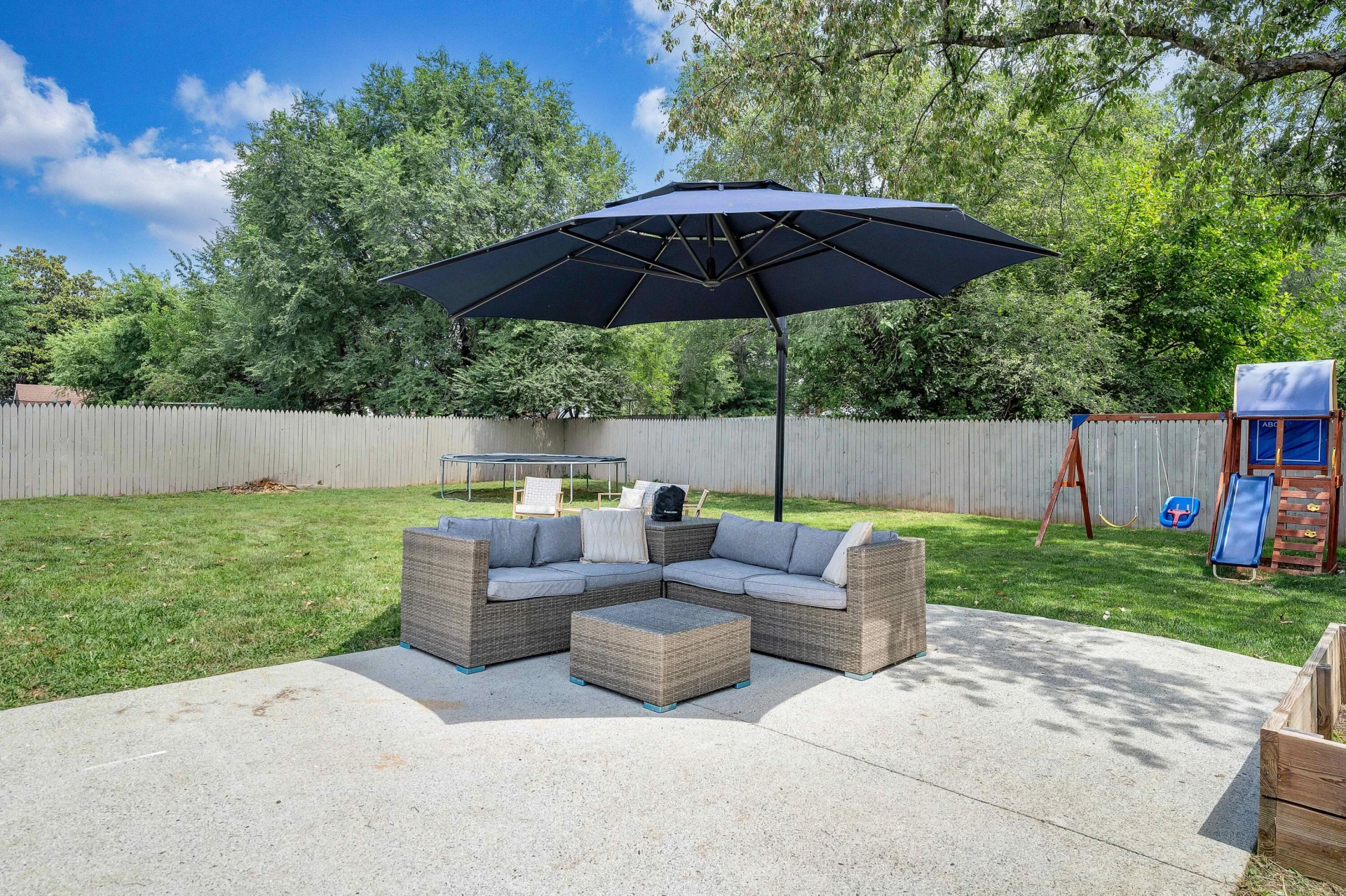 2817 Bradley ST - Photo 33