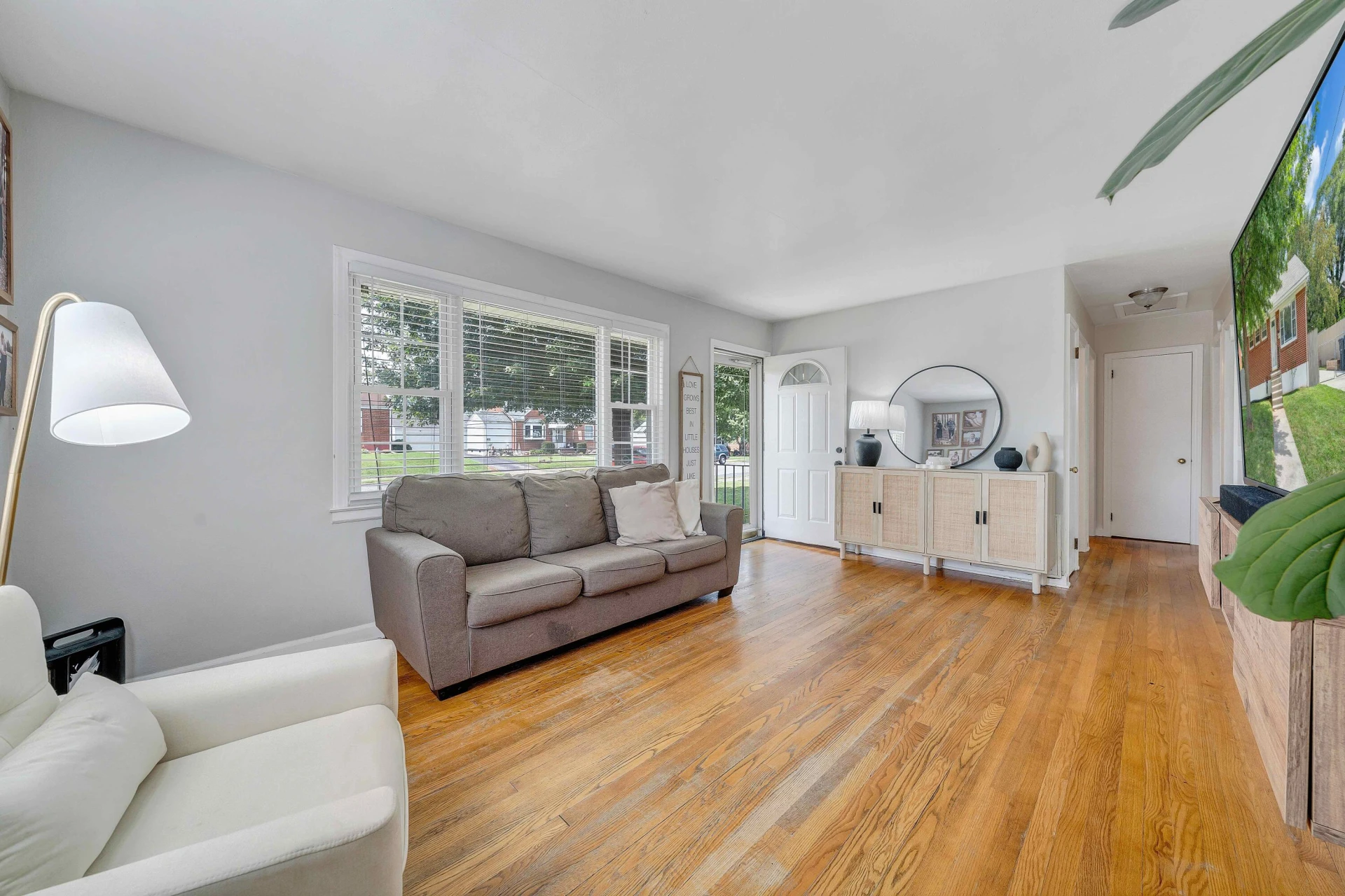2817 Bradley ST - Photo 9