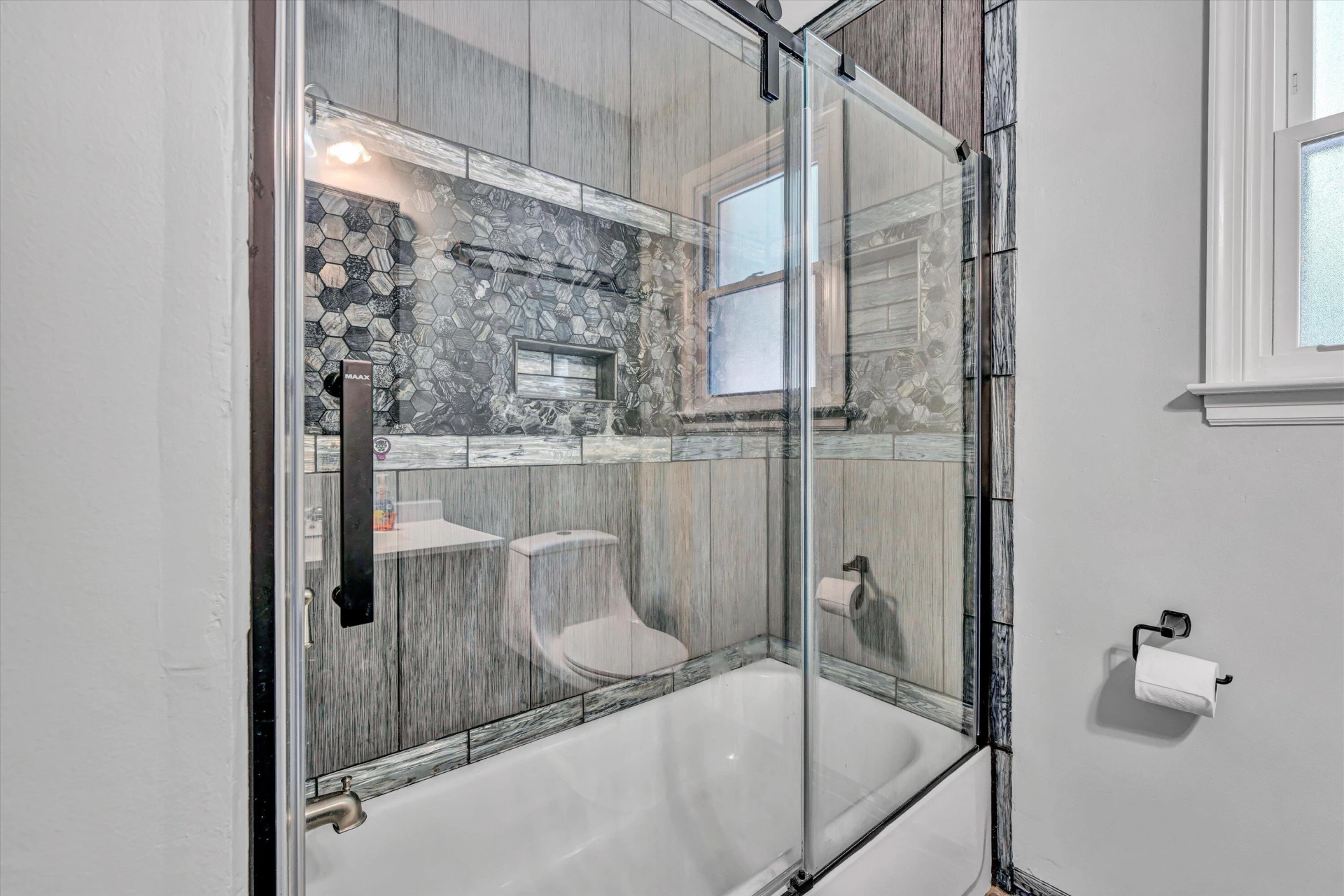 845 Pinewood DR - Photo 15