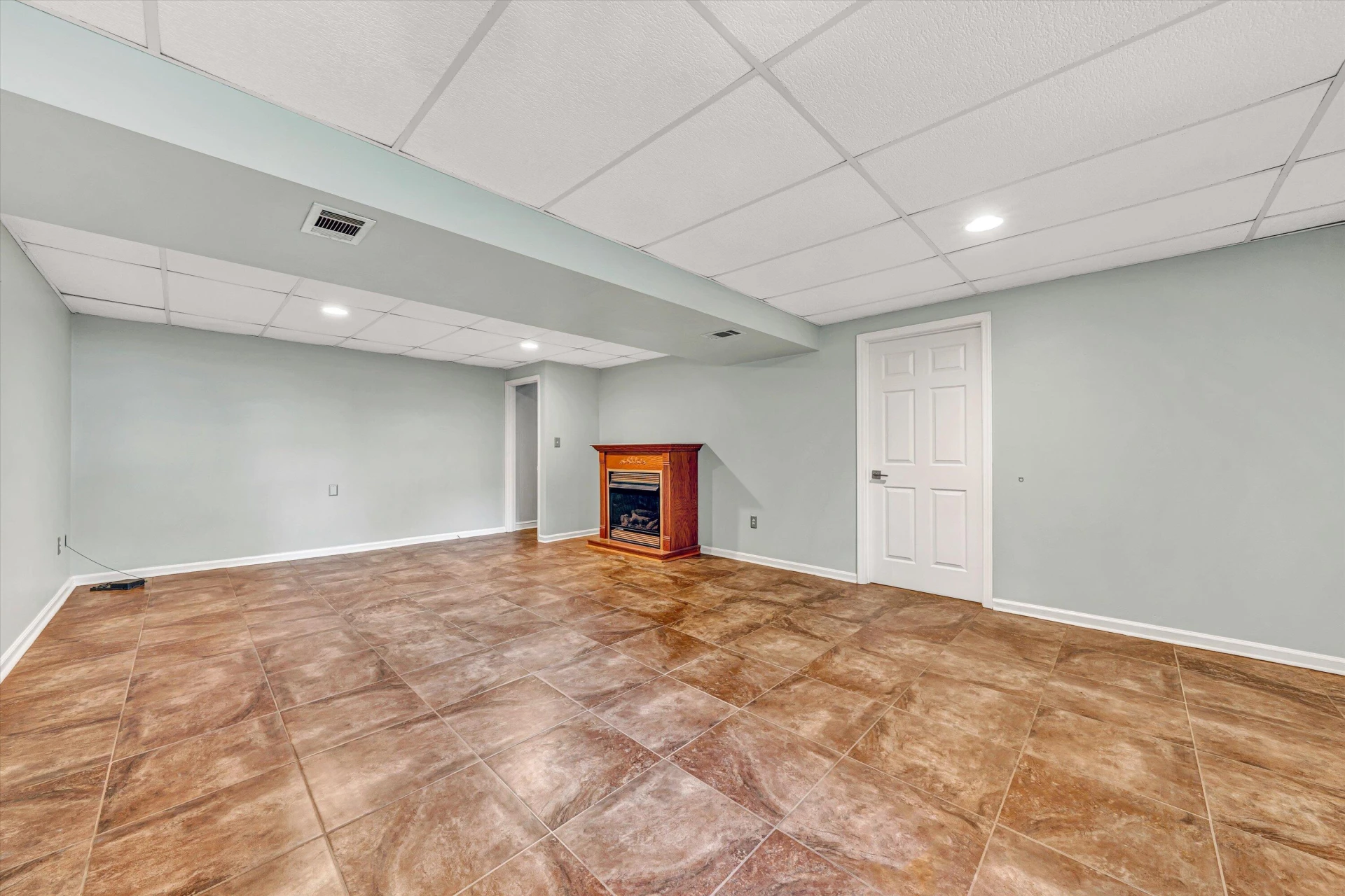 845 Pinewood DR - Photo 21