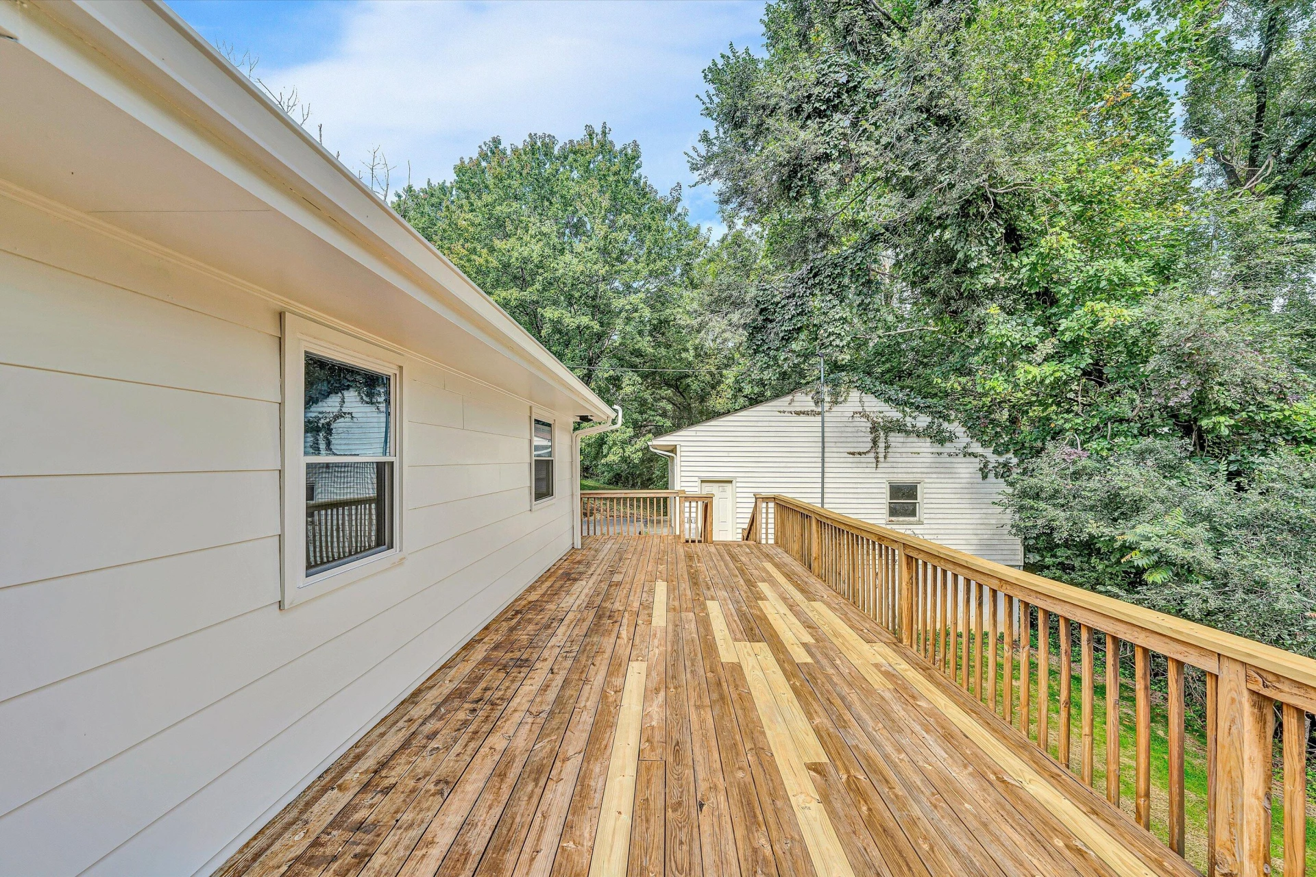 845 Pinewood DR - Photo 29