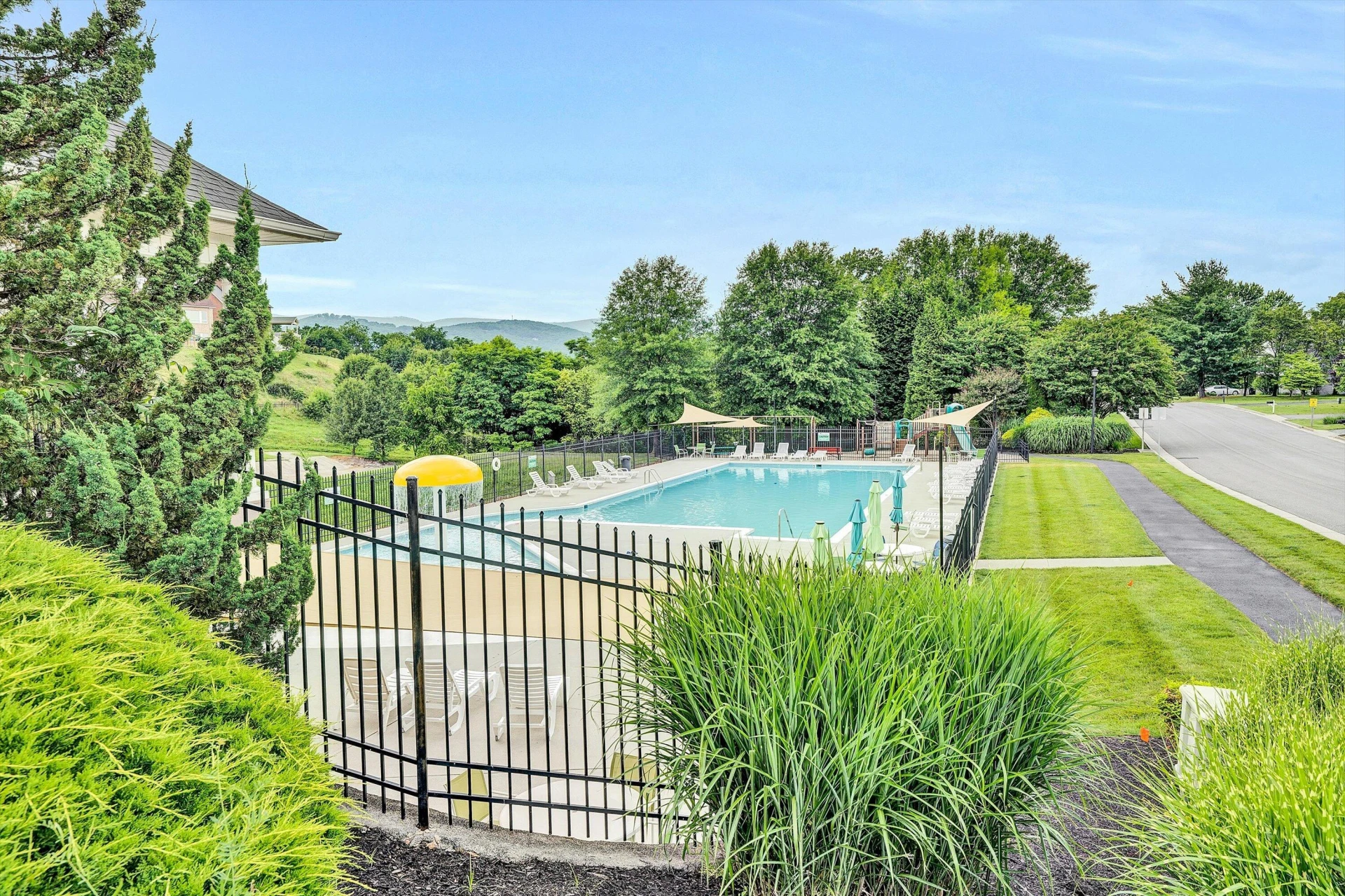 2027 River Ridge CT - Photo 44