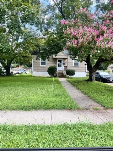 1107 Forest Park BLVD