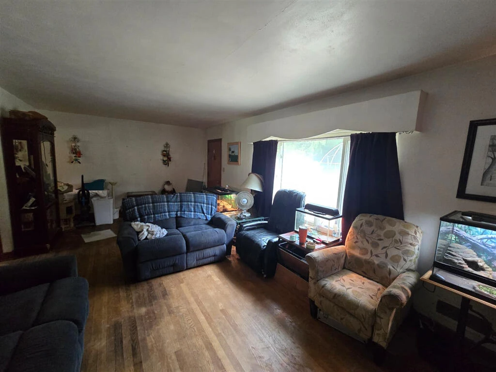 3417 Windsor RD - Photo 5