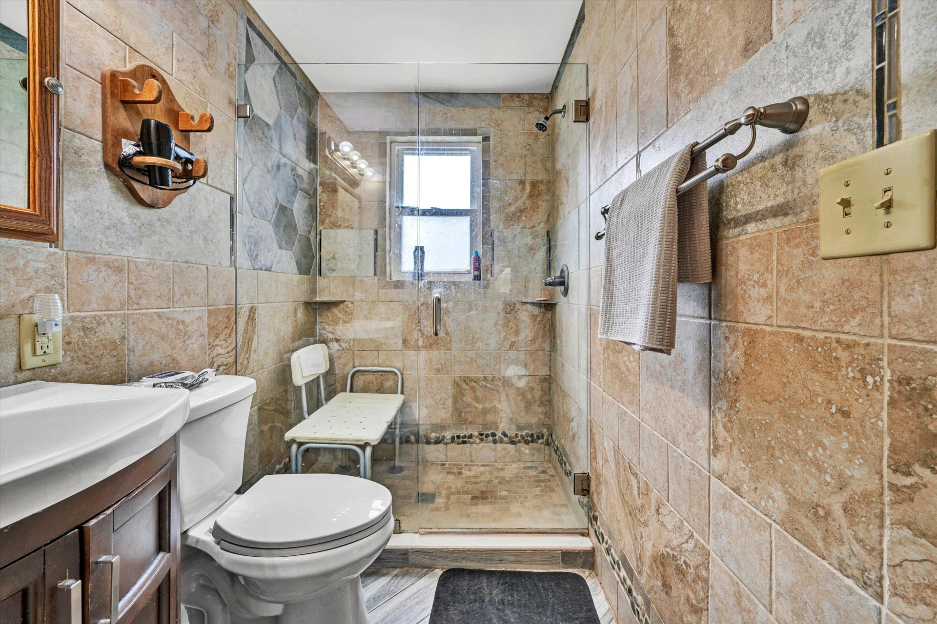 748 Shafer LN - Photo 18