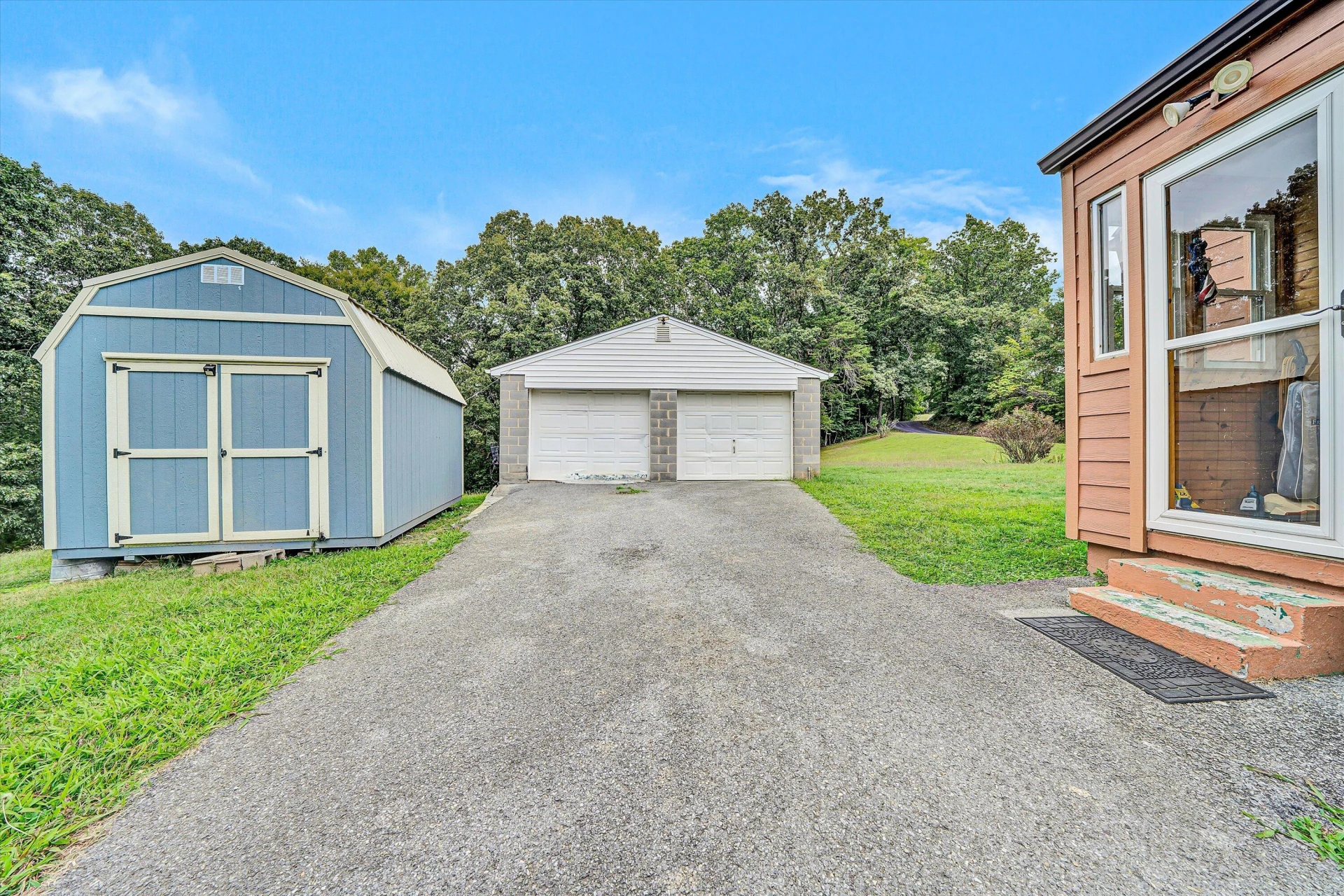 748 Shafer LN - Photo 28