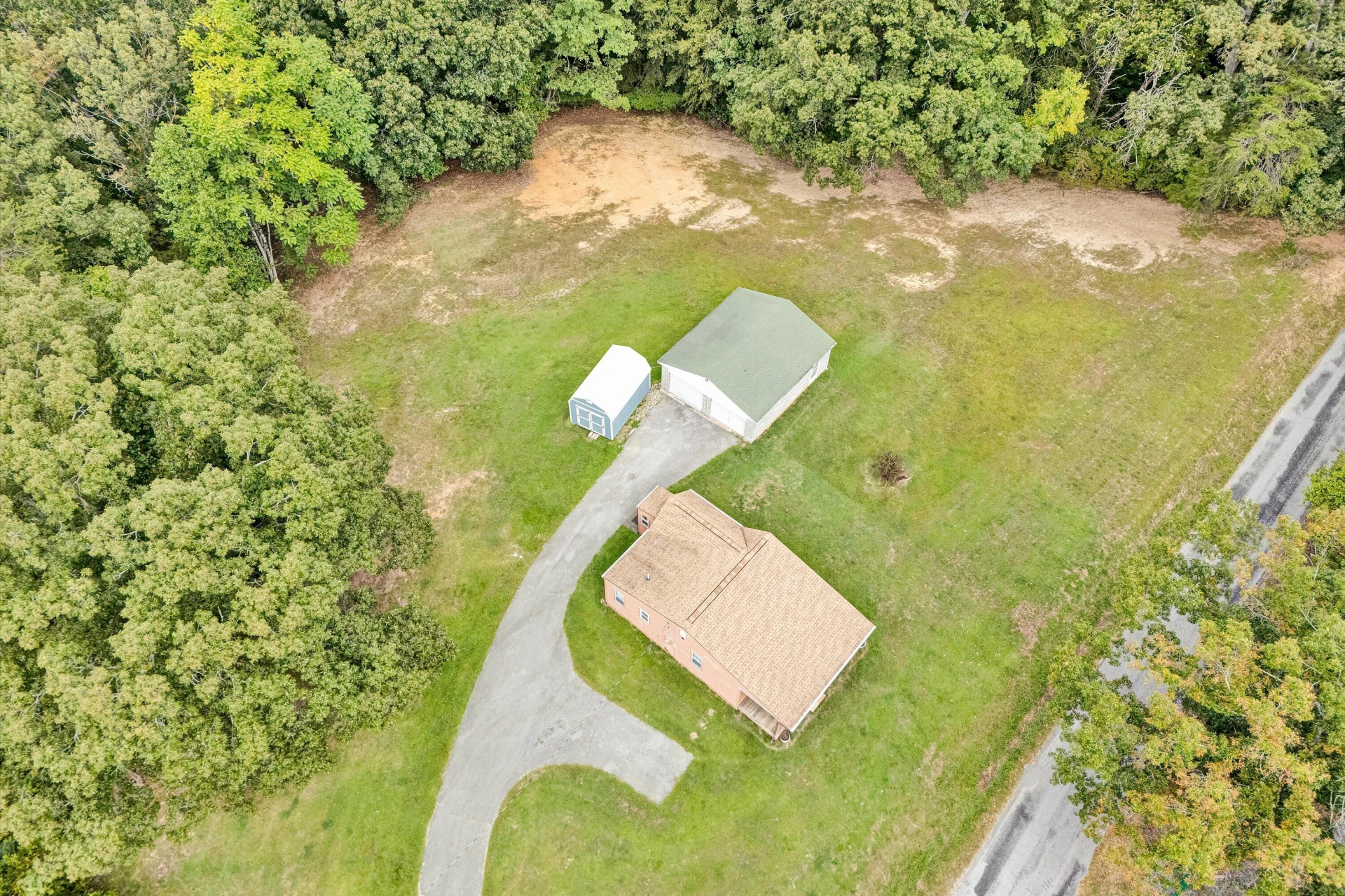 748 Shafer LN - Photo 43