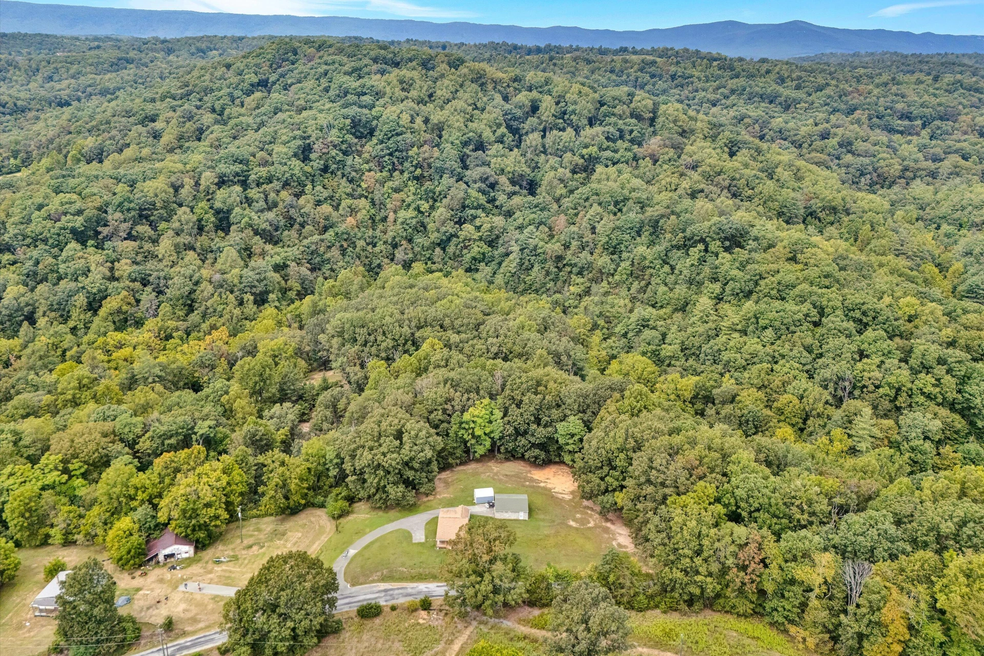 748 Shafer LN - Photo 44