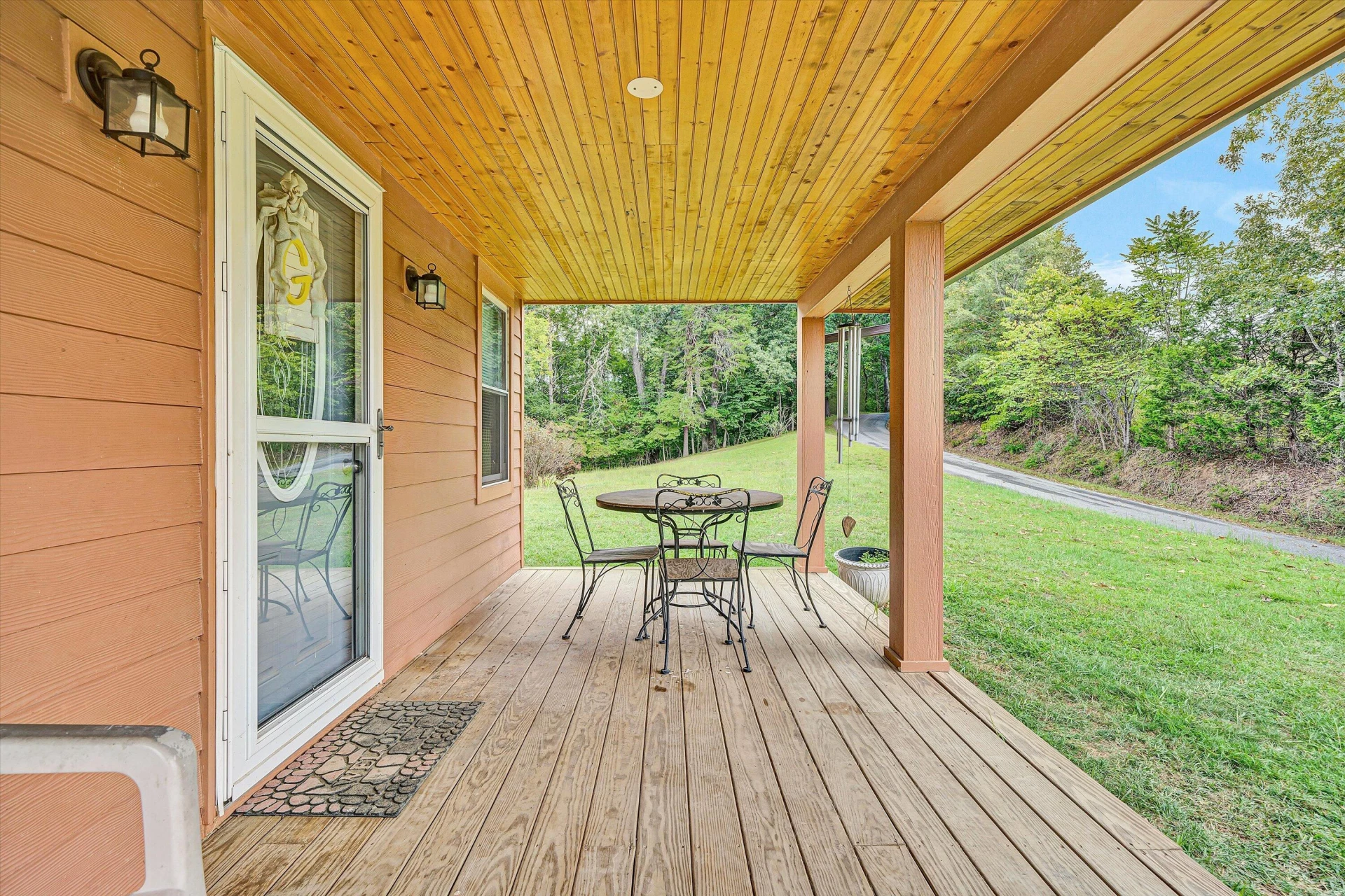 748 Shafer LN - Photo 9