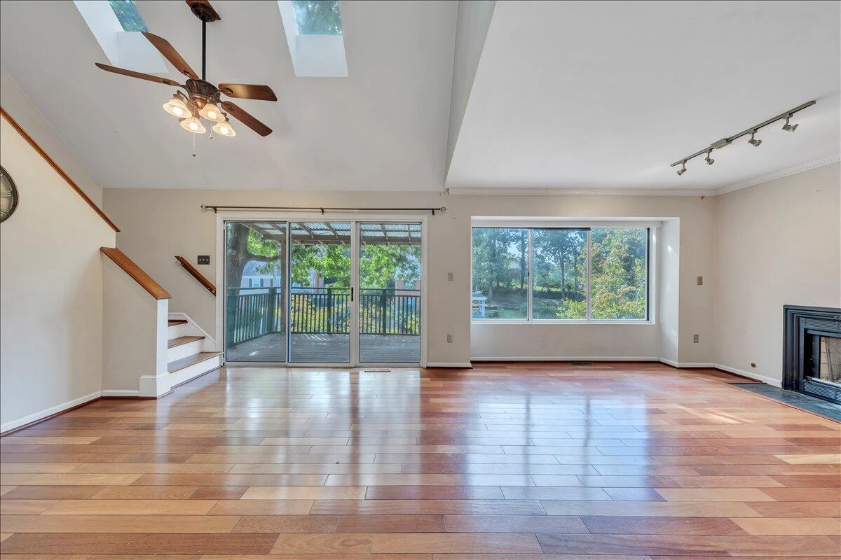 3121 Corbieshaw RD - Photo 16