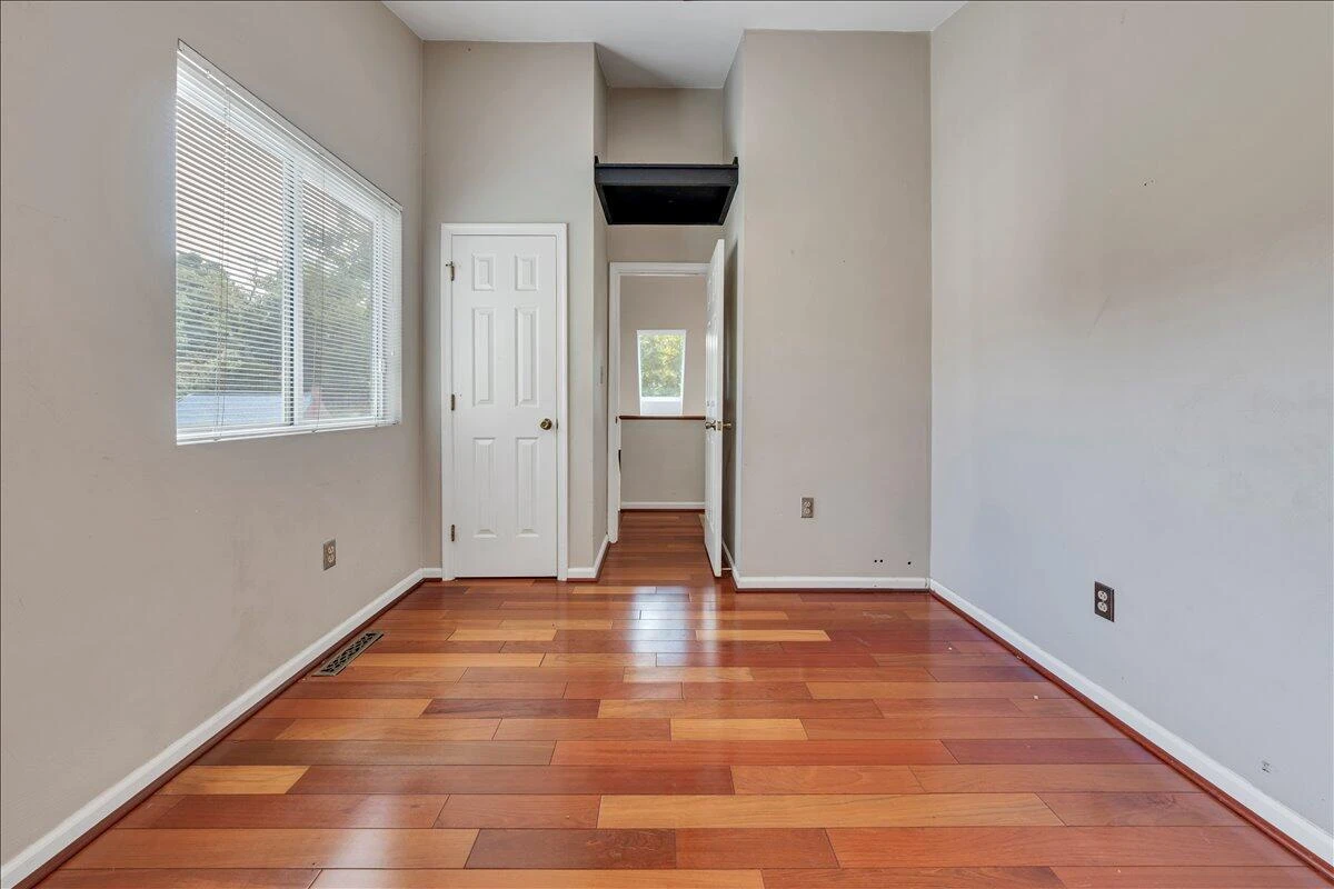 3121 Corbieshaw RD - Photo 24