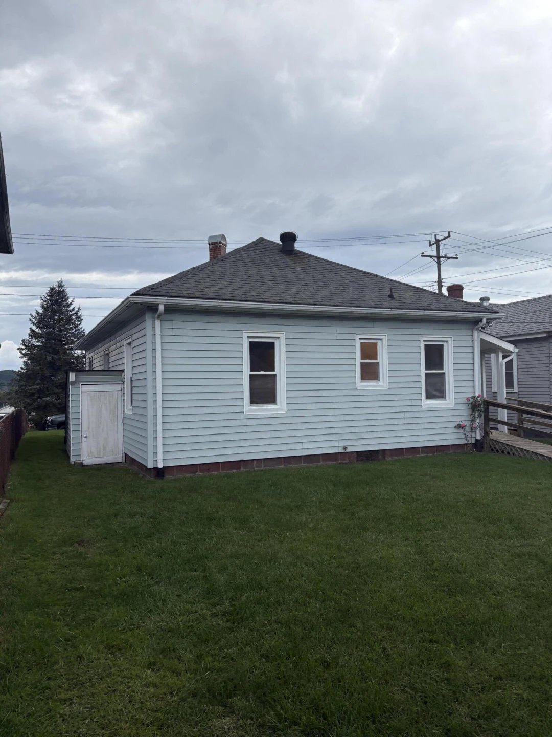 719 Pocahontas AVE - Photo 17