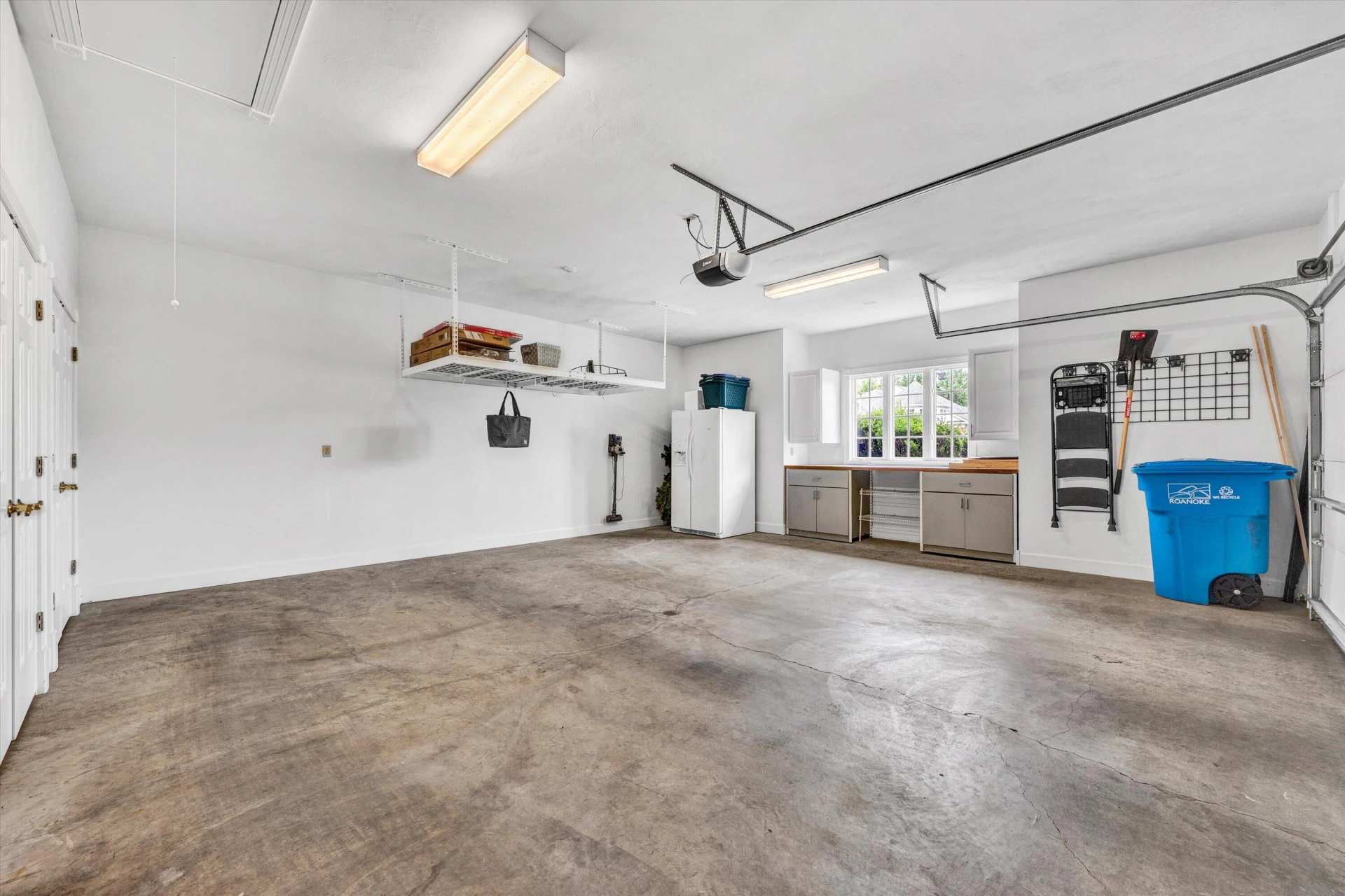 3362 Kingsbury CIR - Photo 24