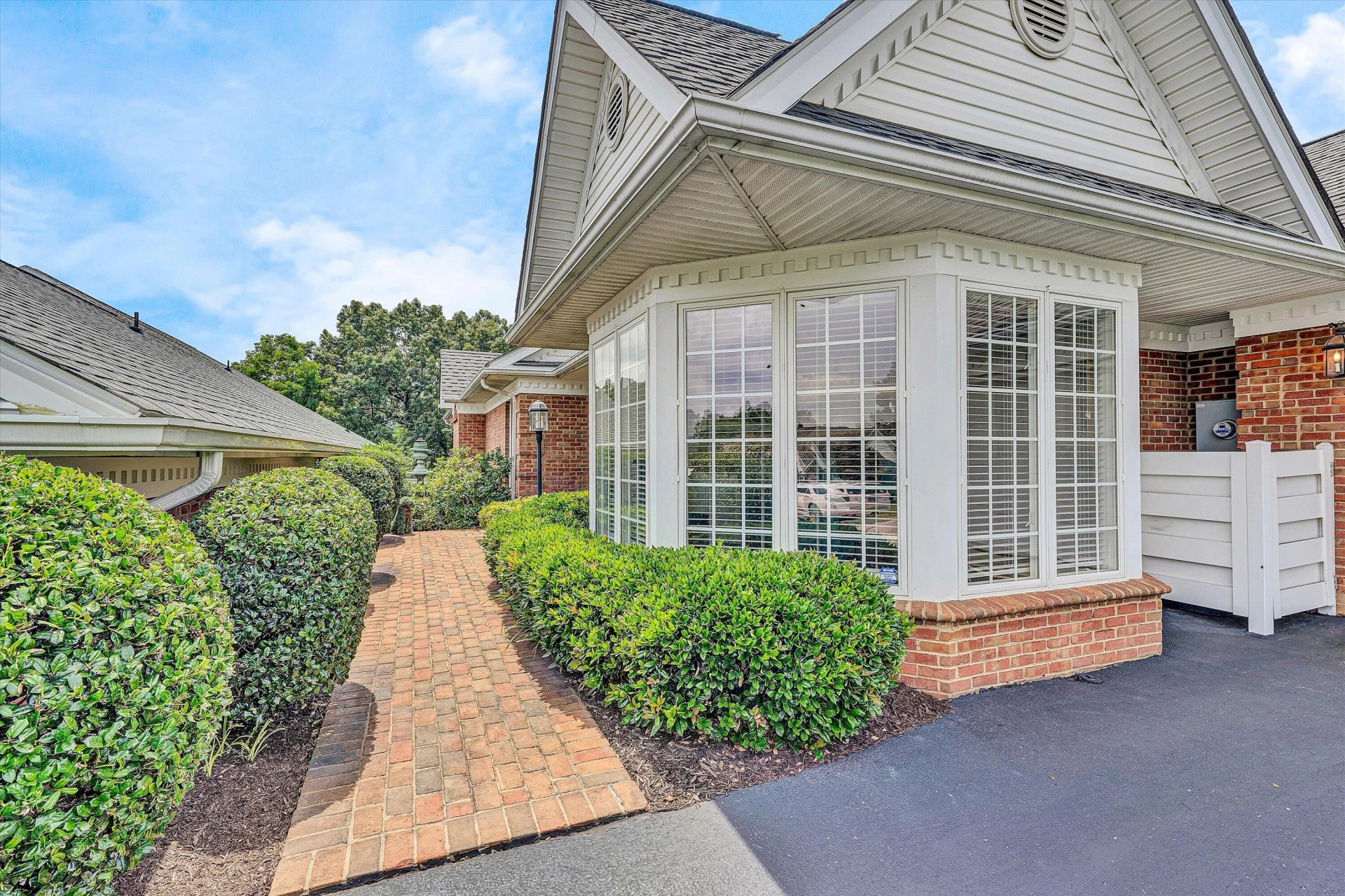 3362 Kingsbury CIR - Photo 5