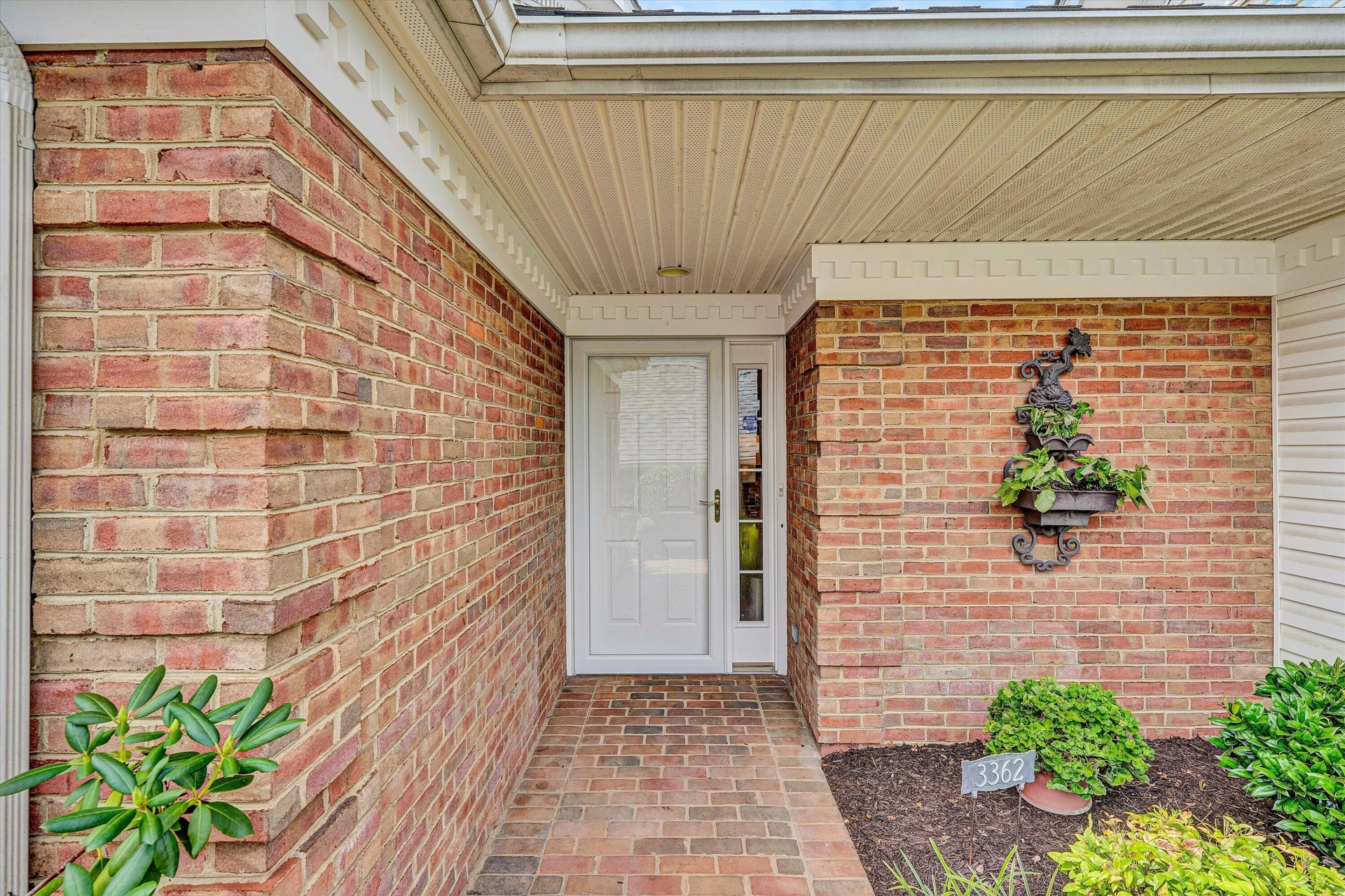 3362 Kingsbury CIR - Photo 7