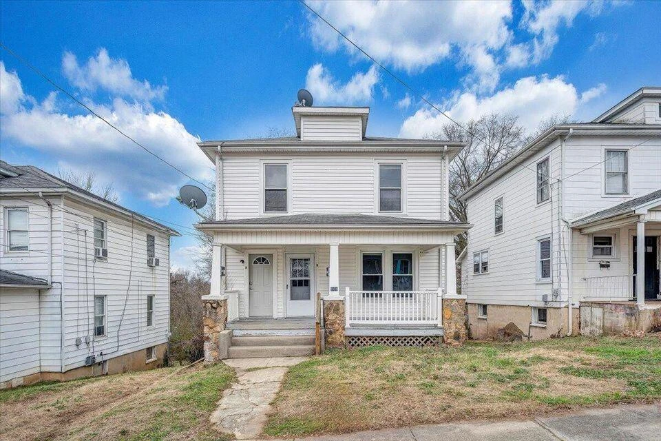 1501 7th ST