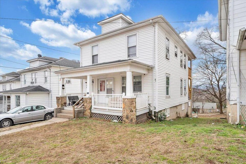 1501 7th ST - Photo 5