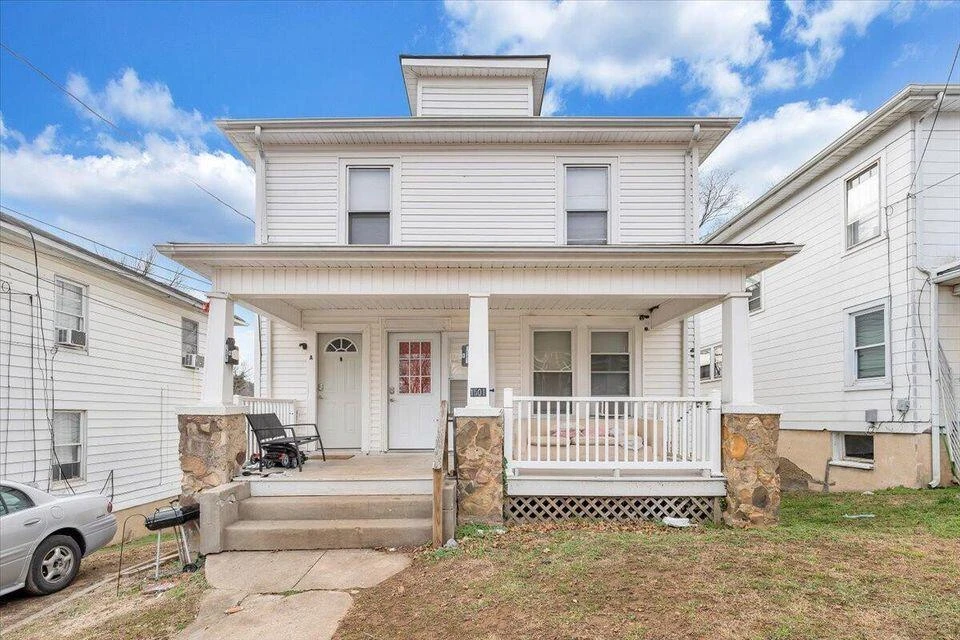 1501 7th ST - Photo 6