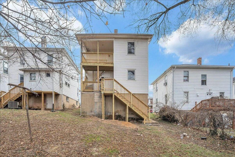1501 7th ST - Photo 8
