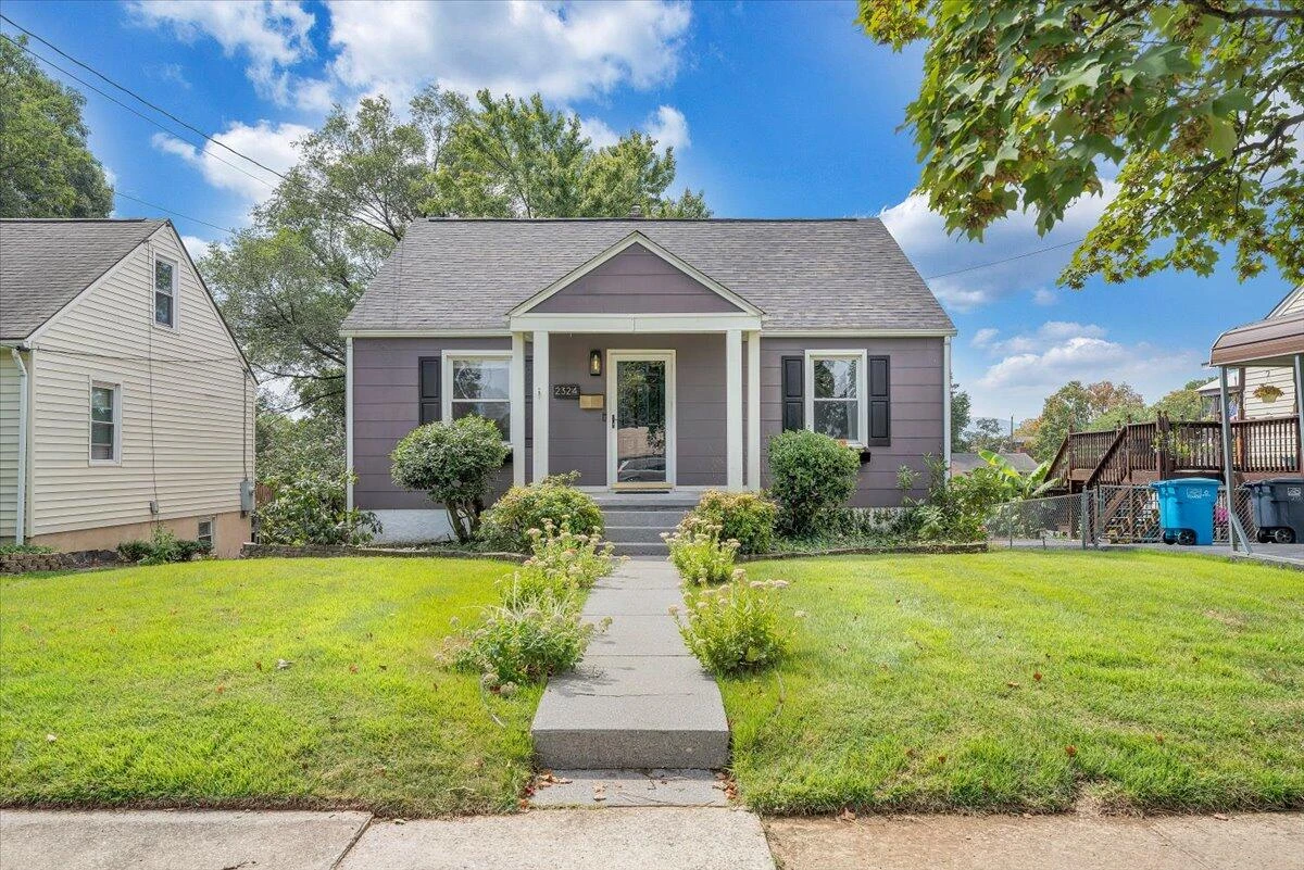 2324 Berkley AVE - Photo 40