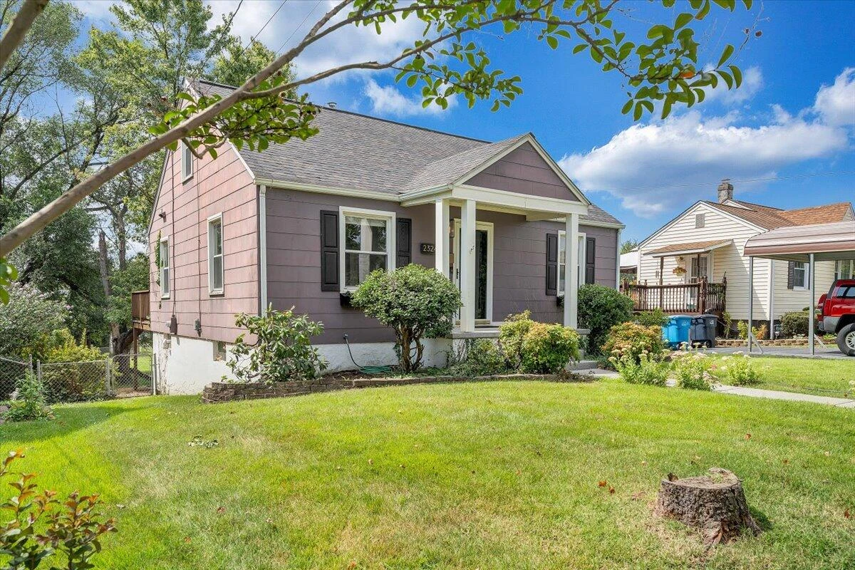 2324 Berkley AVE - Photo 43