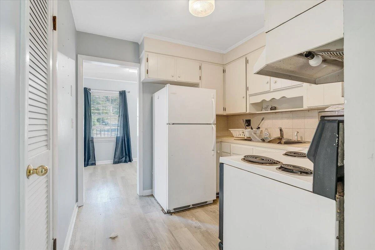 718 Windsor AVE #1-4 - Photo 11