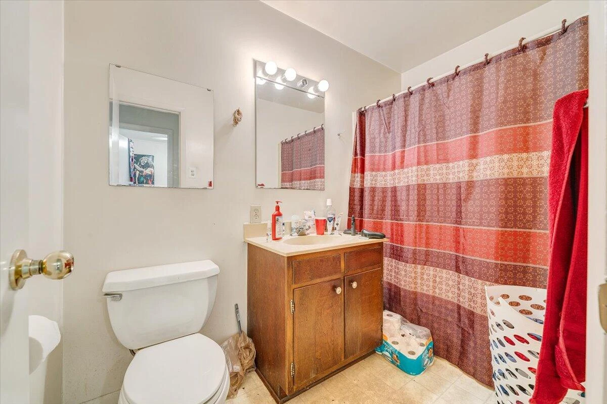 718 Windsor AVE #1-4 - Photo 12