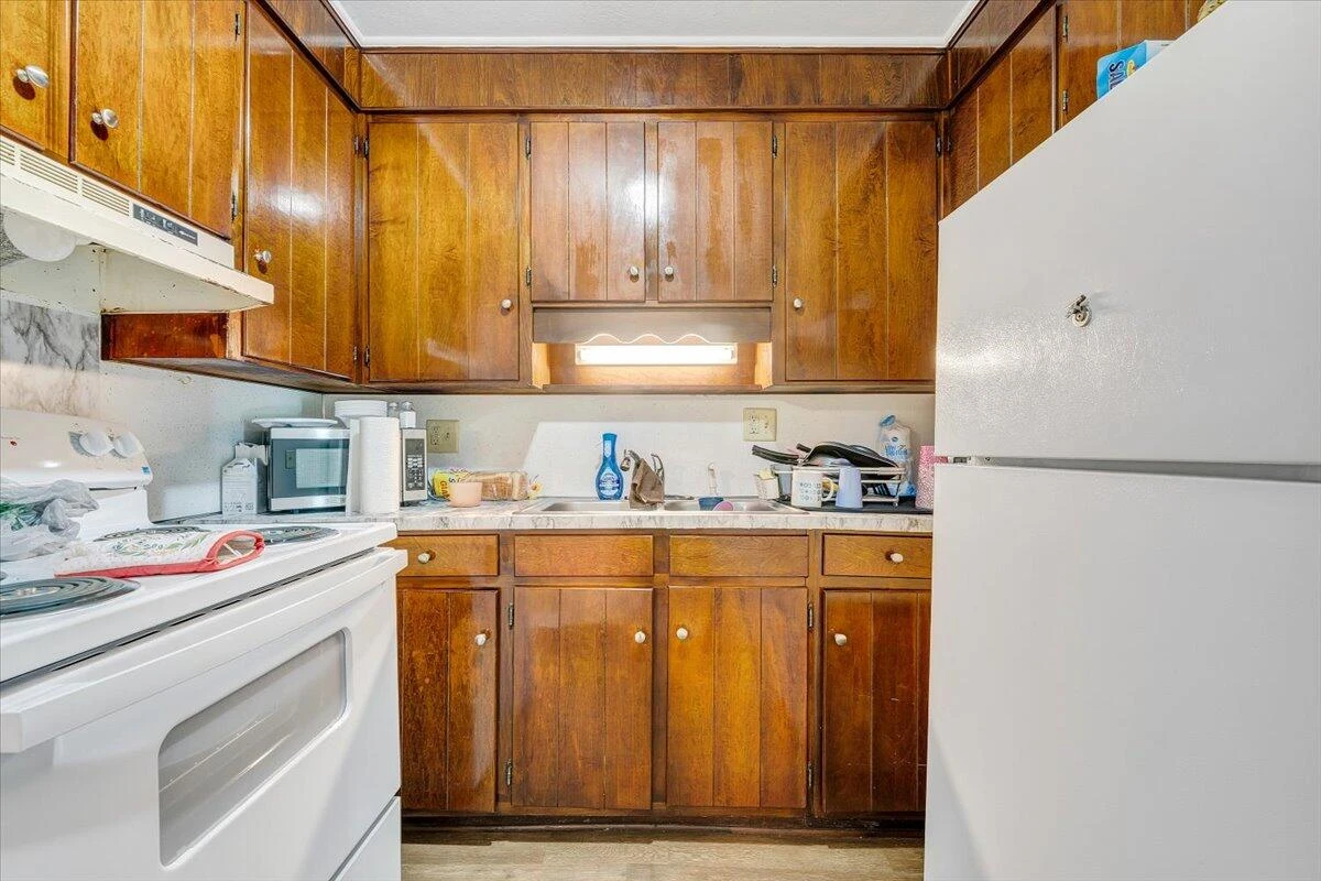 718 Windsor AVE #1-4 - Photo 8