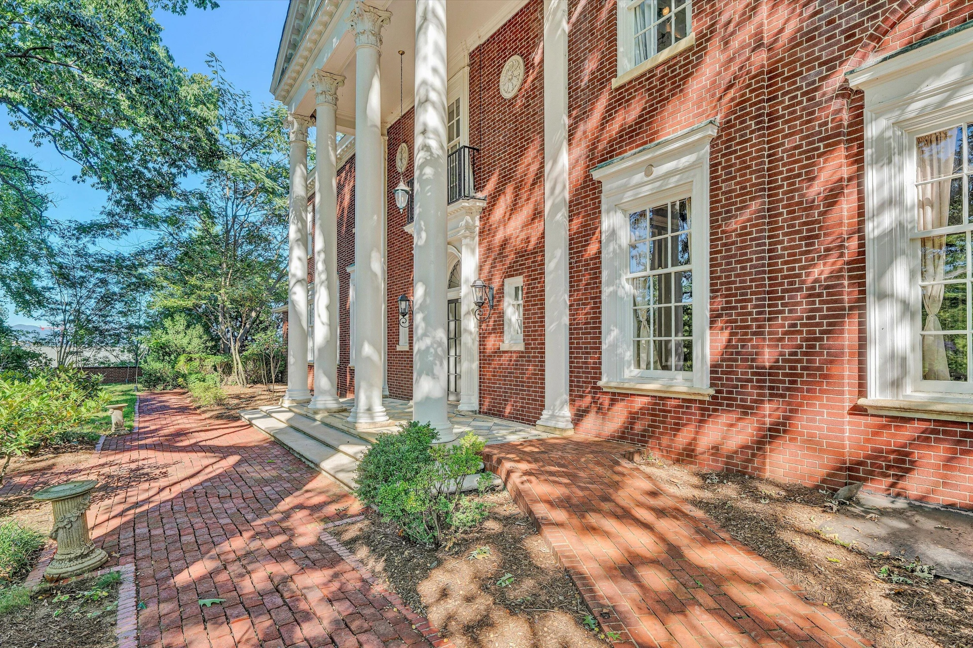 301 23rd ST - Photo 17