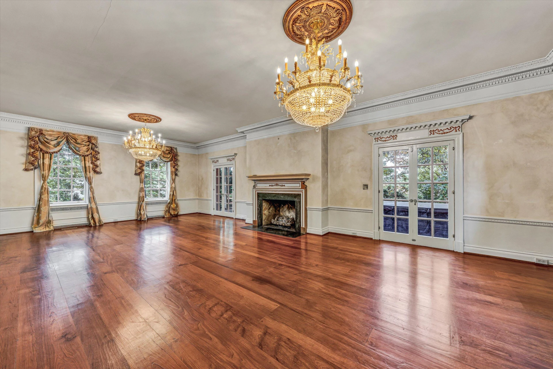 301 23rd ST - Photo 46