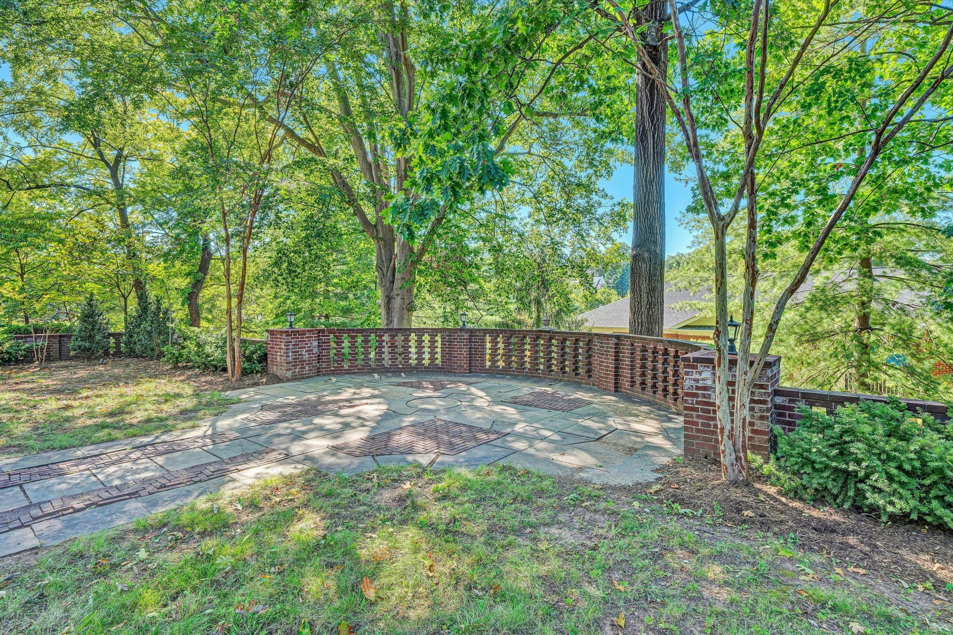 301 23rd ST - Photo 15