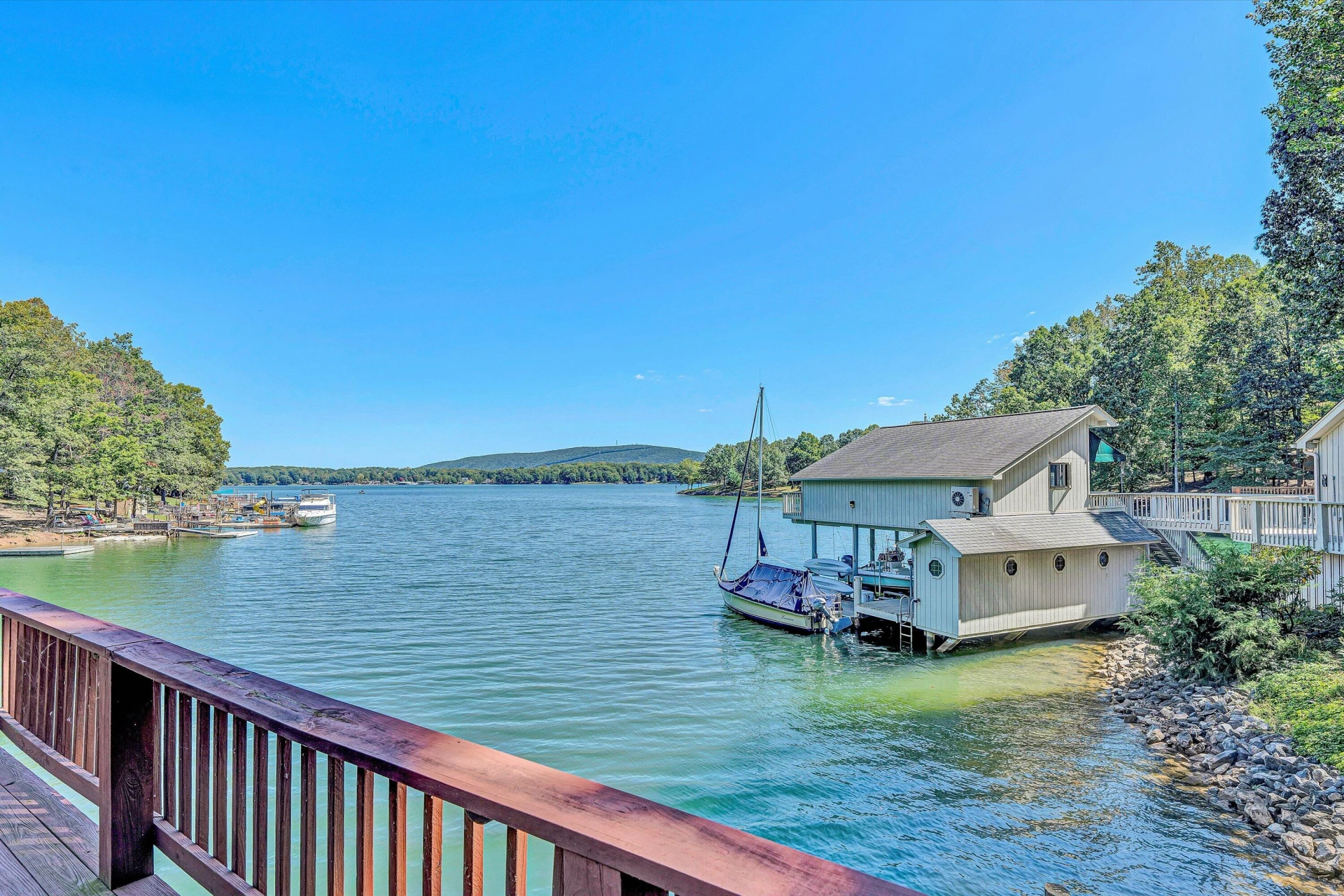 15976 Smith Mountain Lake PKWY - Photo 9