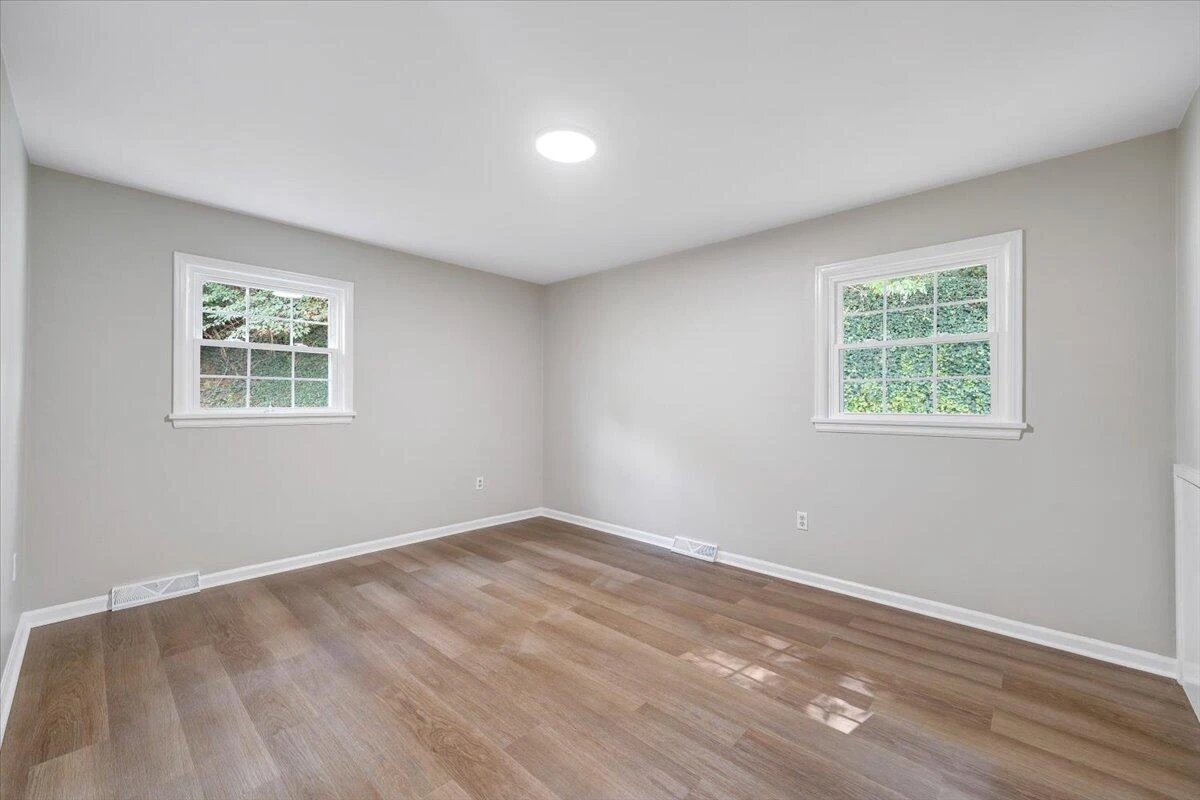 3311 Farmington DR - Photo 17